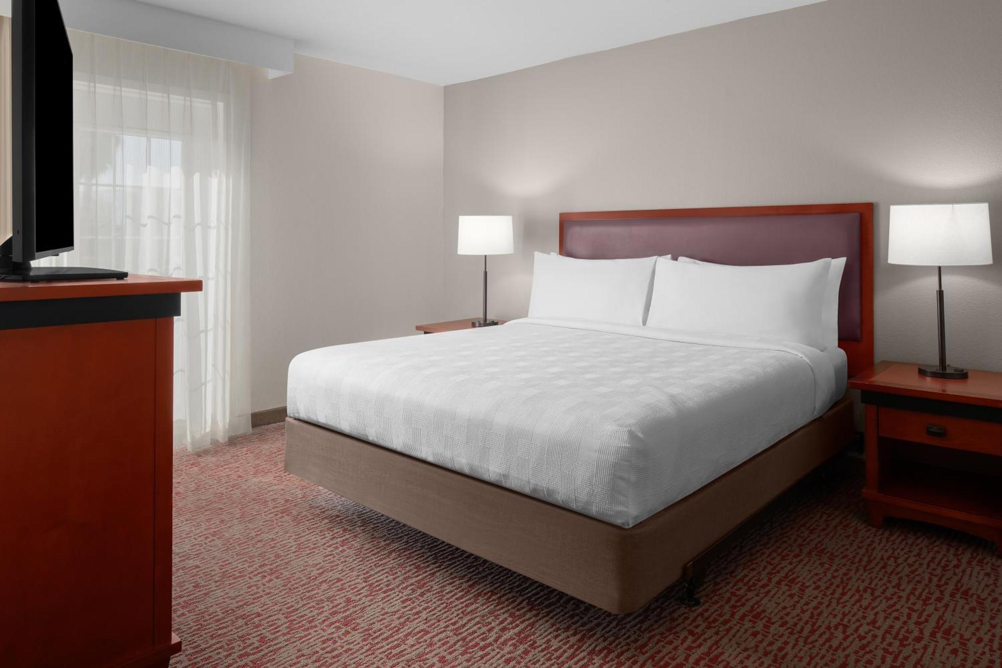Larkspur Landing Extended Hotel